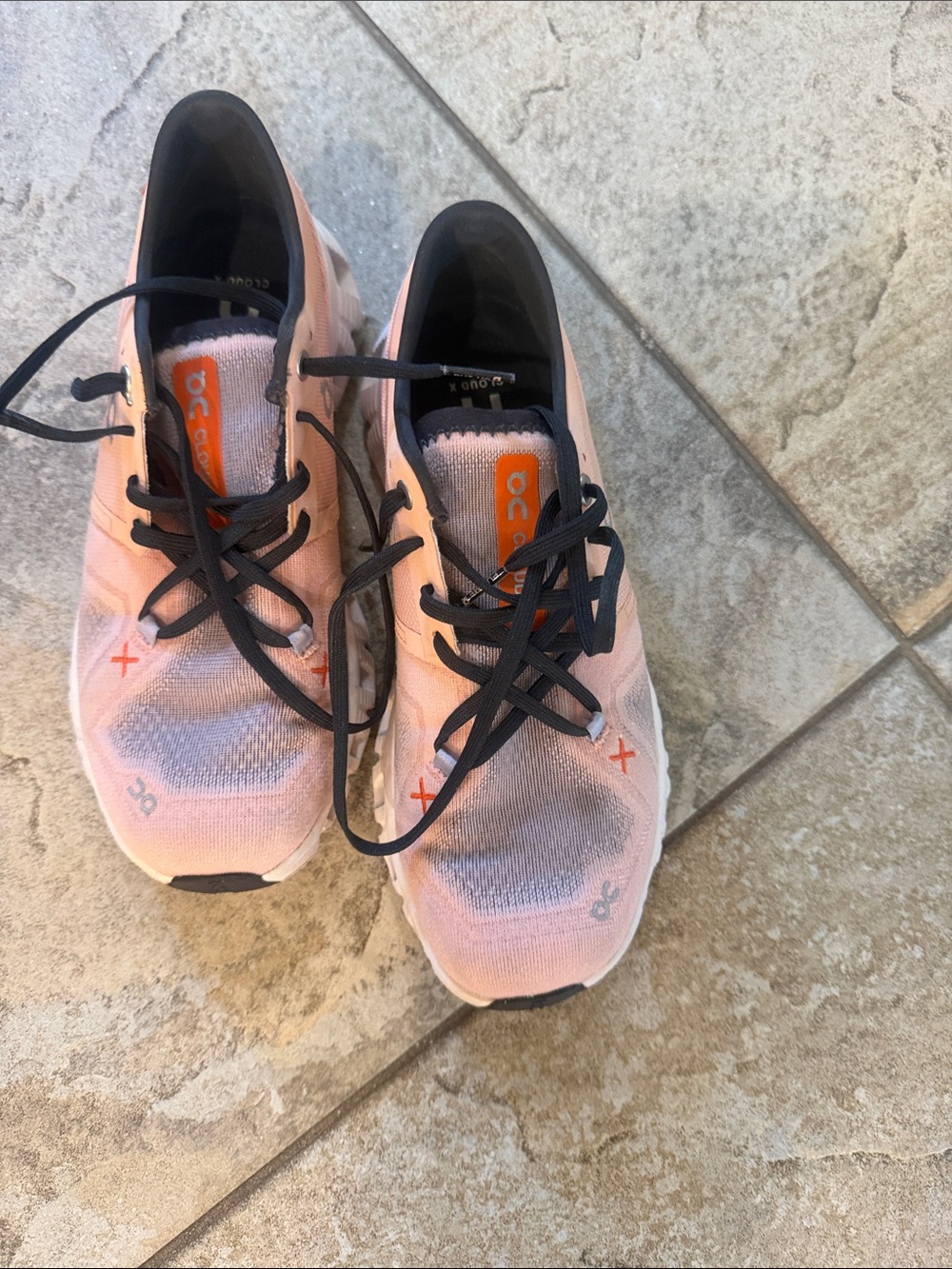 On Running women's pink and black Cloudflow running shoes